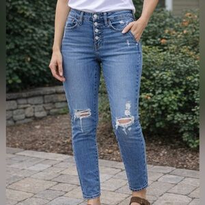 Levi’s Premium Wedgie Straight Jeans High Rise Button Fly Size 25 distressed